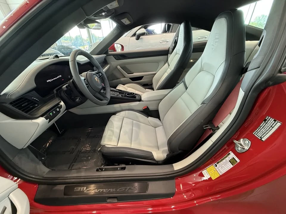 2025 Porsche 992 Carrera GTS - Image 4 of 6