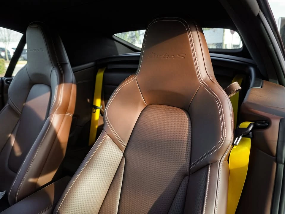 2025 Porsche 992 Turbo S - Image 11 of 18