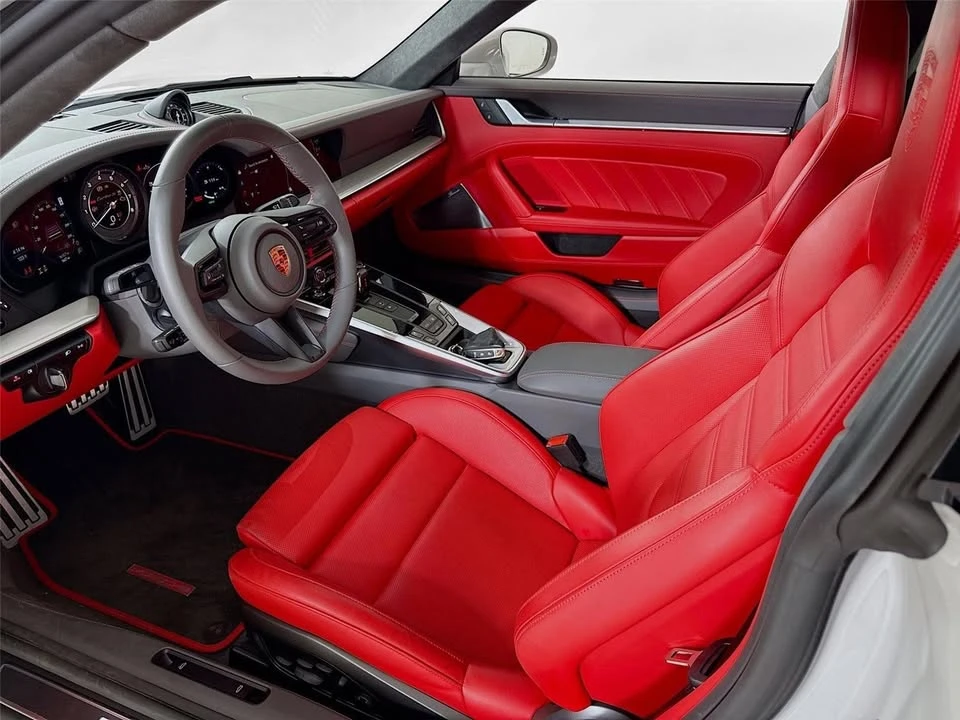2025 Porsche 992 Turbo - Image 10 of 20