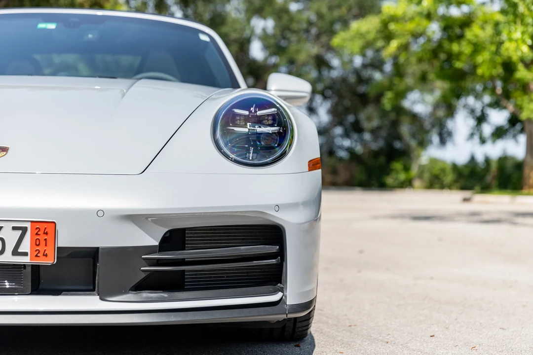 2025 Porsche 992 Carrera - Image 31 of 31