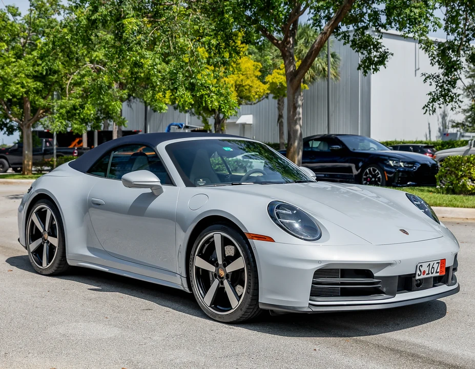2025 Porsche 992 Carrera - Image 20 of 31
