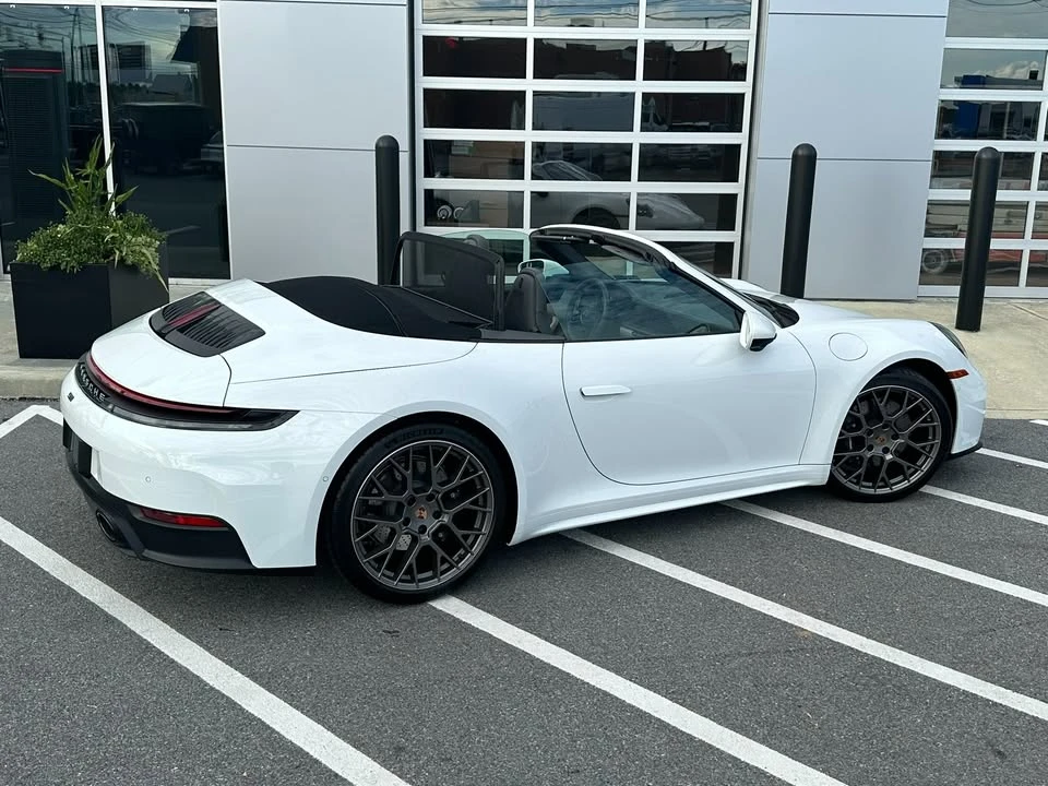 2025 Porsche - Image 8 of 20