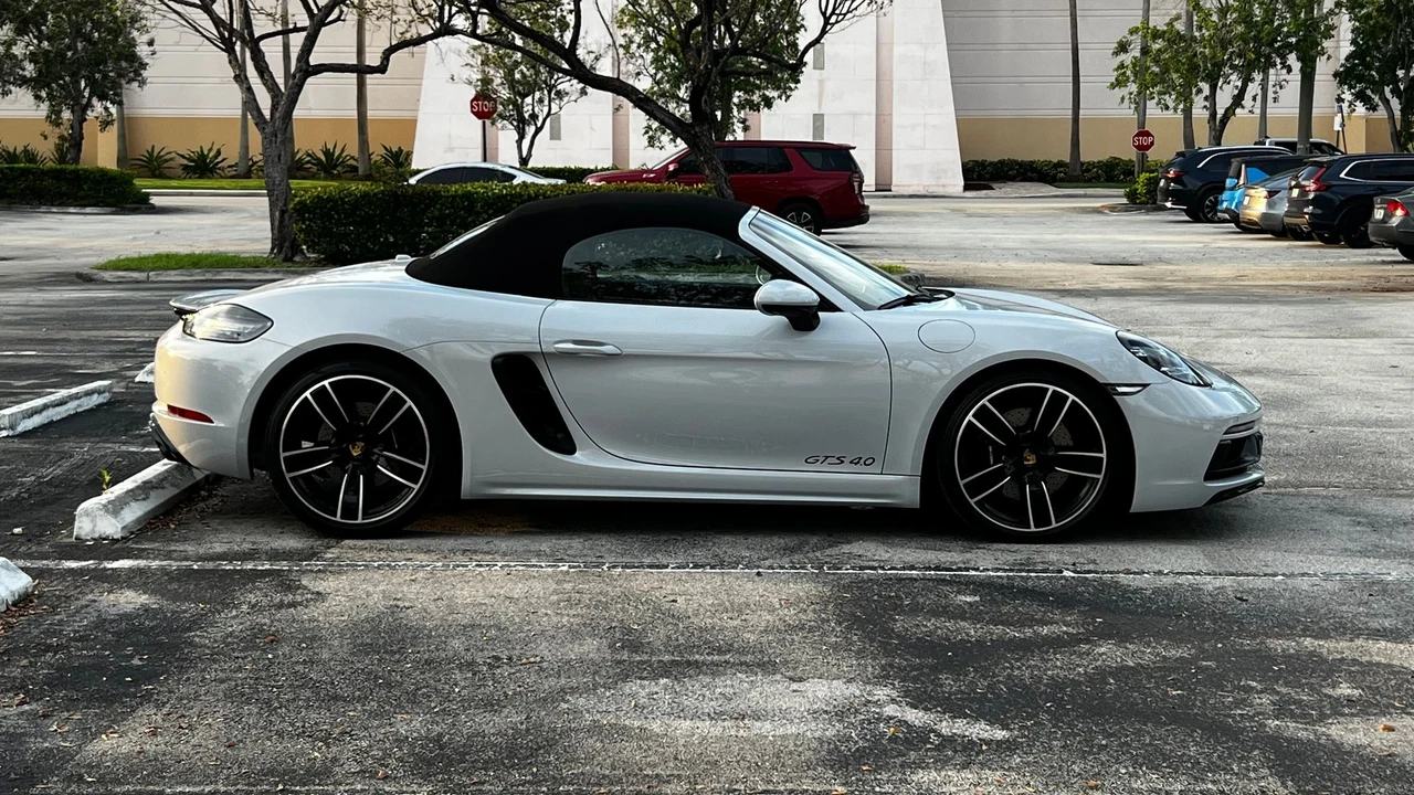 2025 Porsche 718 Boxster GTS 4.0 - Image 5 of 12