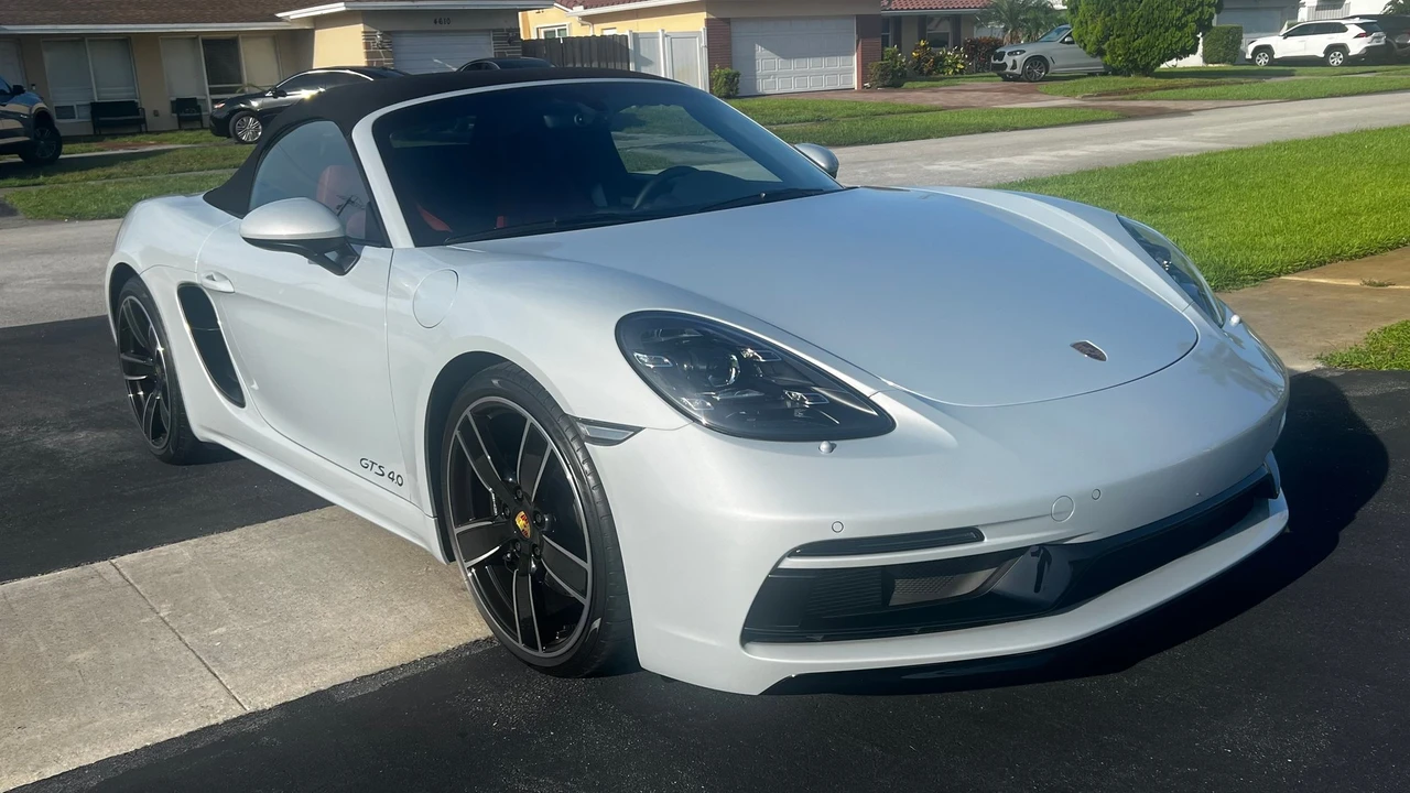 2025 Porsche 718 Boxster GTS 4.0 - Image 3 of 12