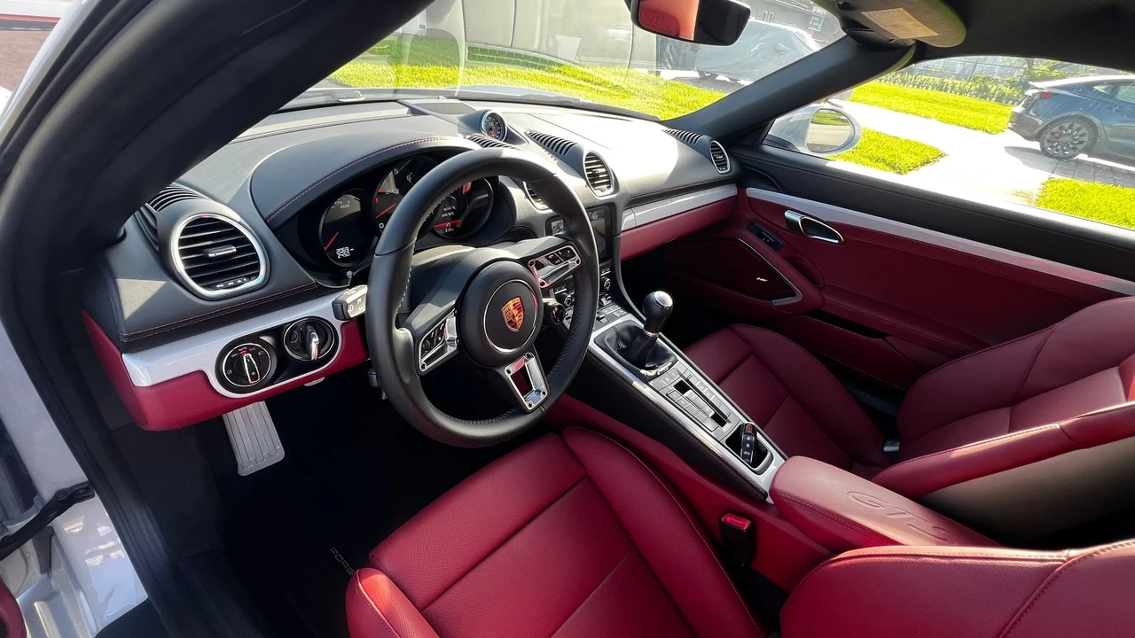 2025 Porsche 718 Boxster GTS 4.0 - Image 6 of 12