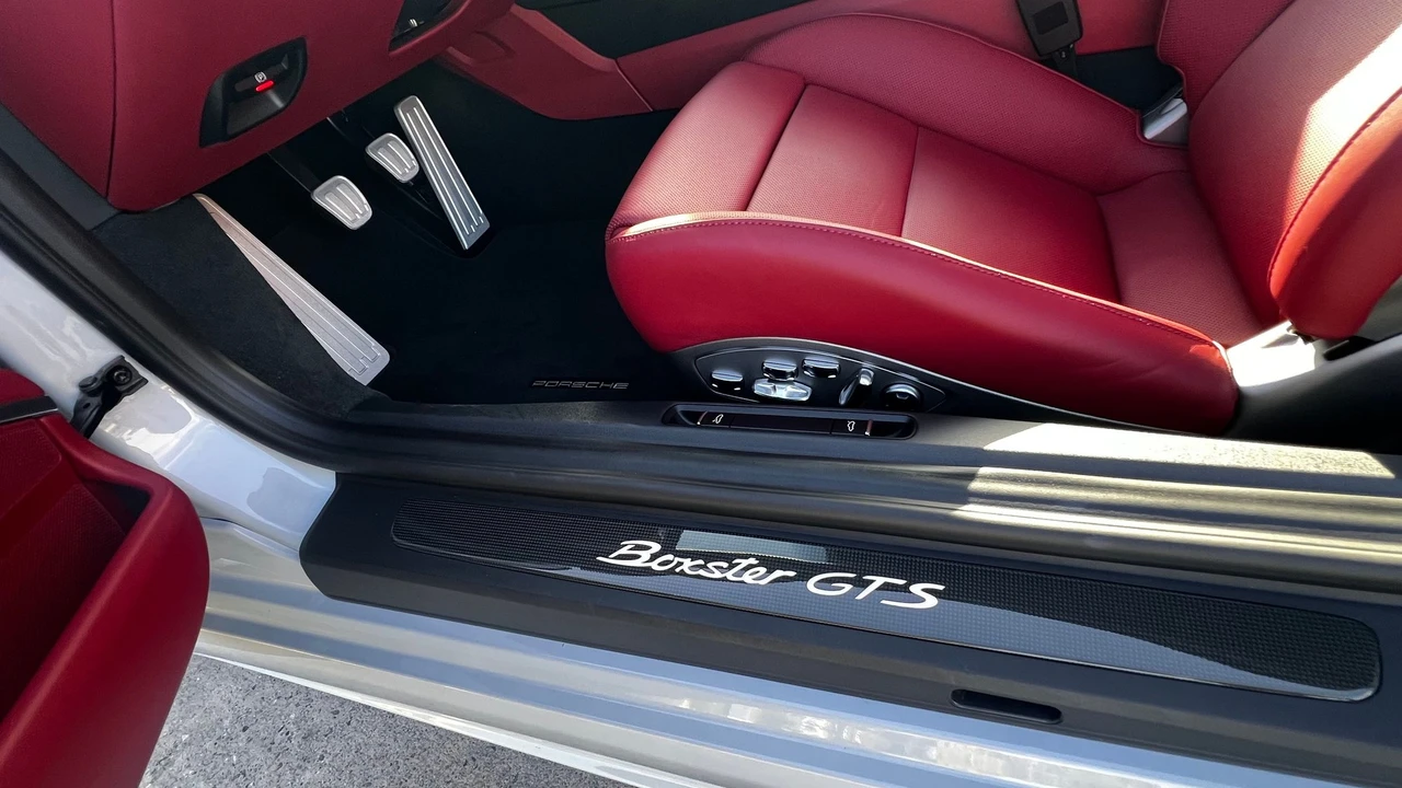 2025 Porsche 718 Boxster GTS 4.0 - Image 9 of 12