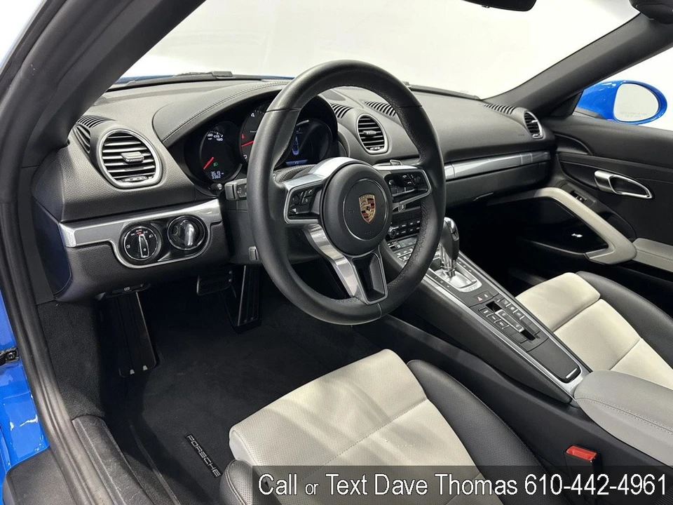 2025 Porsche - Image 5 of 24