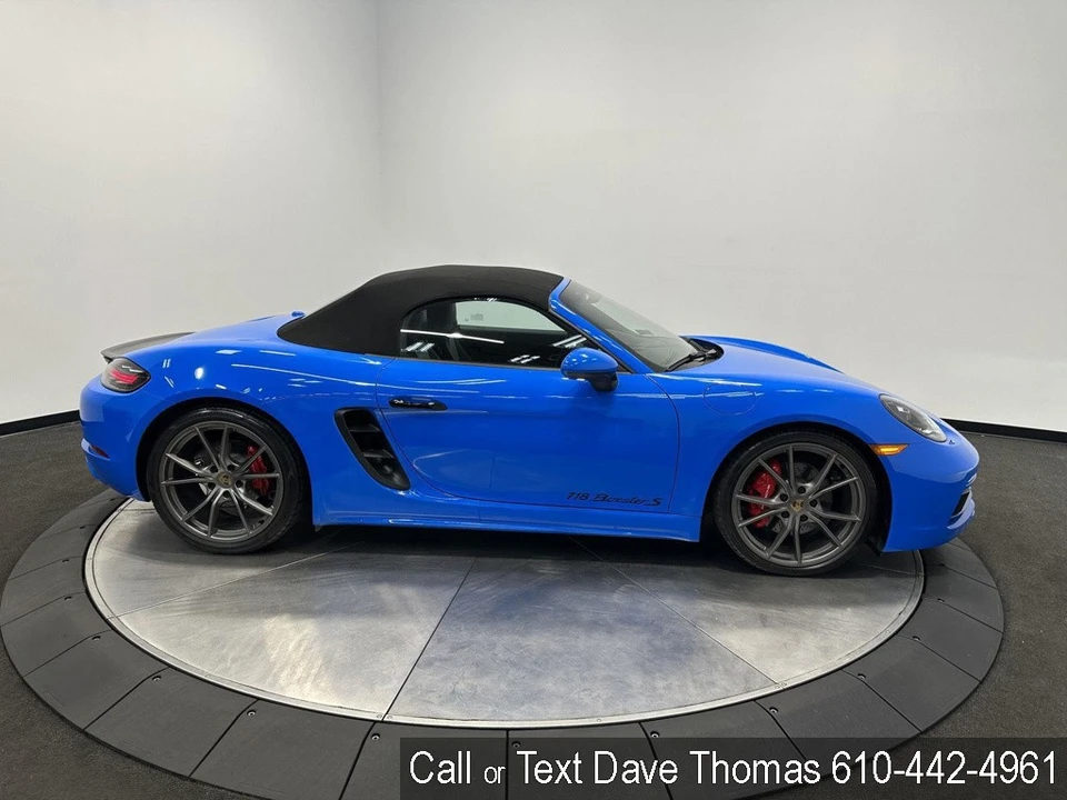 2025 Porsche - Image 9 of 24