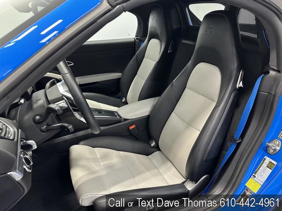 2025 Porsche - Image 6 of 24