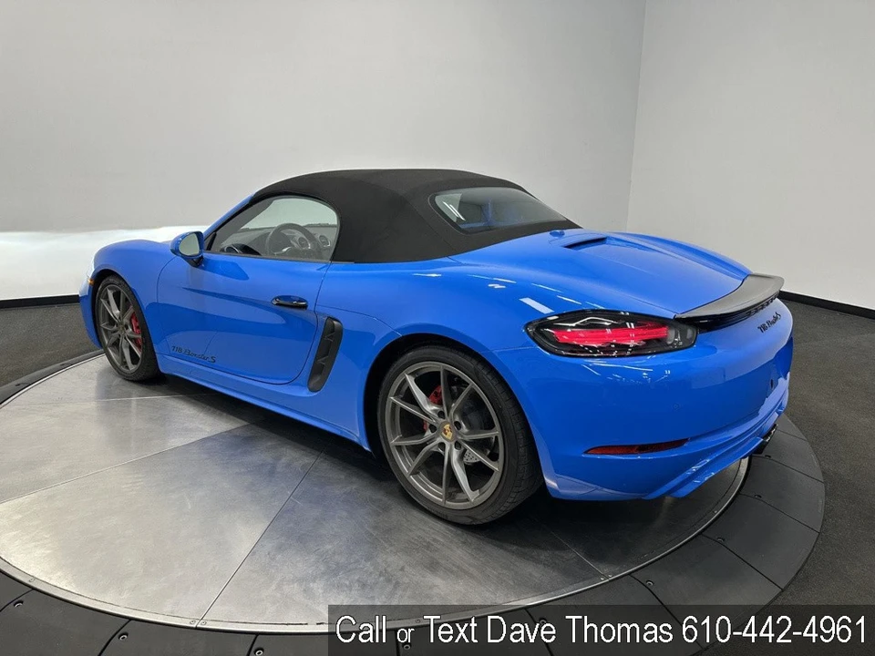 2025 Porsche - Image 4 of 24