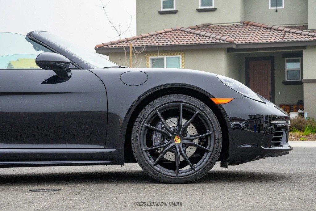 2025 Porsche 718 Boxster - Image 11 of 12