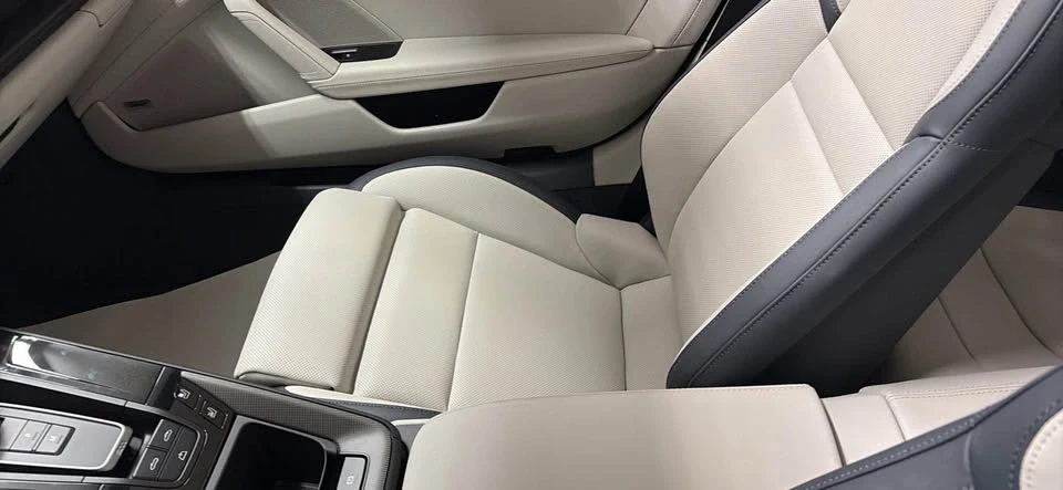 2025 Porsche 992 Carrera - Image 7 of 10