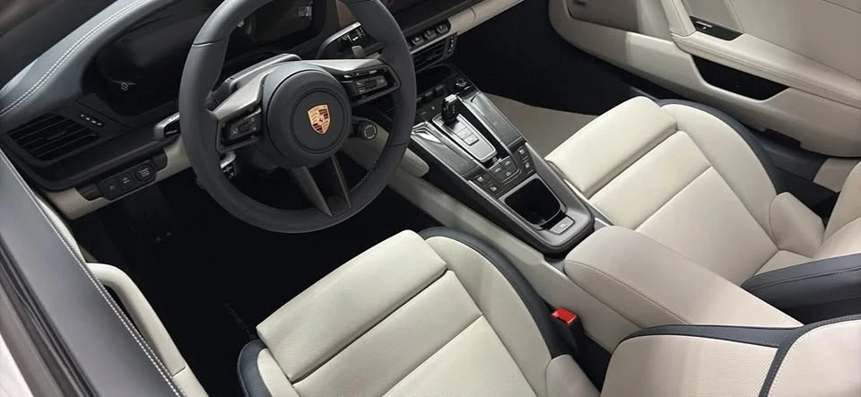 2025 Porsche 992 Carrera - Image 6 of 10