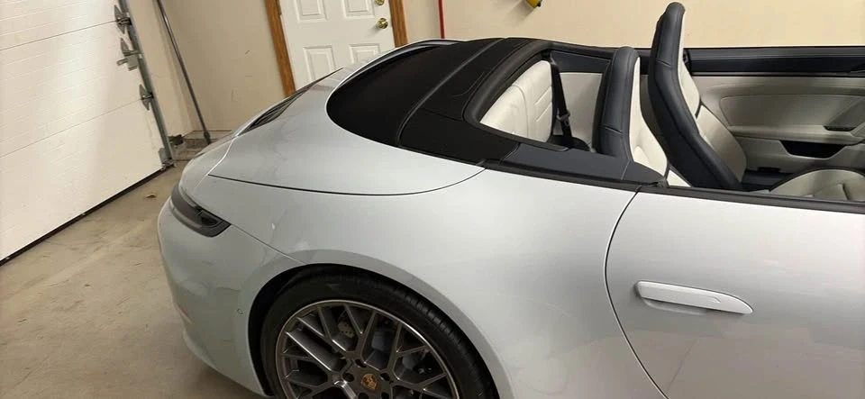 2025 Porsche 992 Carrera - Image 2 of 10