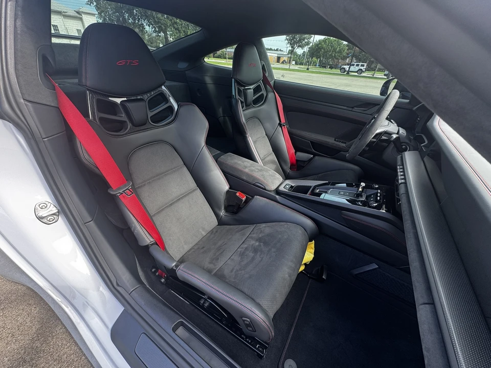 2025 Porsche 992 Carrera GTS - Image 21 of 31