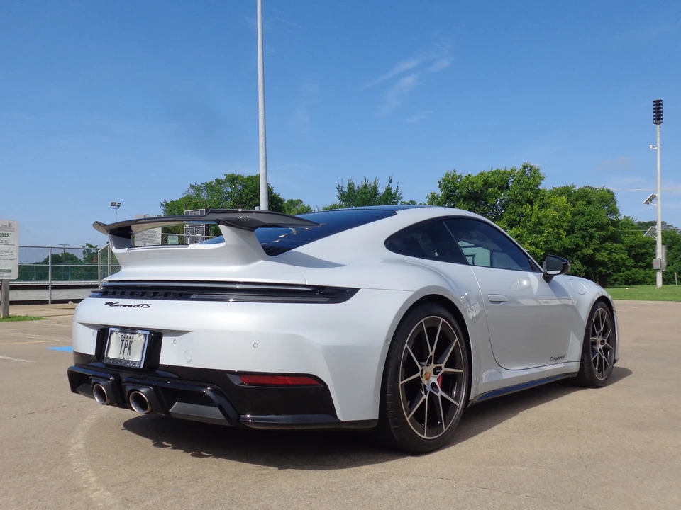 2025 Porsche 992 Carrera GTS - Image 5 of 31