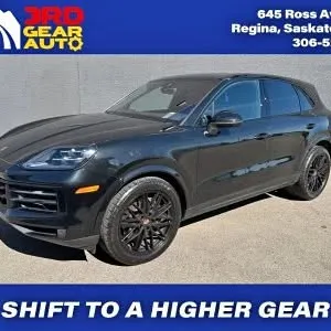 2025 Porsche Cayenne AWD