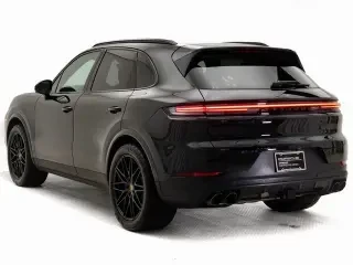 2025 Porsche 9Y0/9Y3 Cayenne - Image 3 of 4