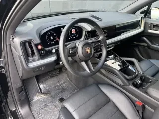 2025 Porsche 9Y0/9Y3 Cayenne - Image 4 of 4