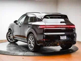2025 Porsche 9Y0/9Y3 Cayenne - Image 2 of 4