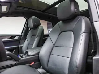 2025 Porsche 9Y0/9Y3 Cayenne - Image 4 of 4