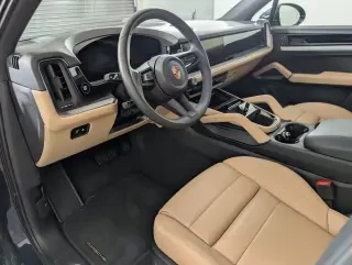 2025 Porsche 9Y0/9Y3 Cayenne - Image 4 of 4