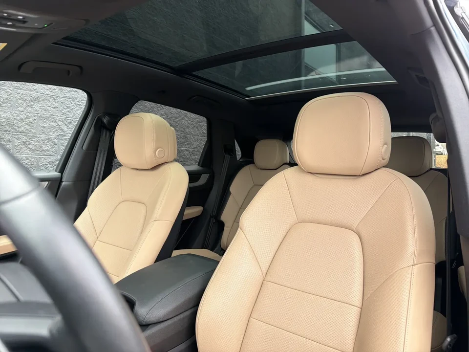 2025 Porsche 9Y0/9Y3 Cayenne - Image 5 of 13