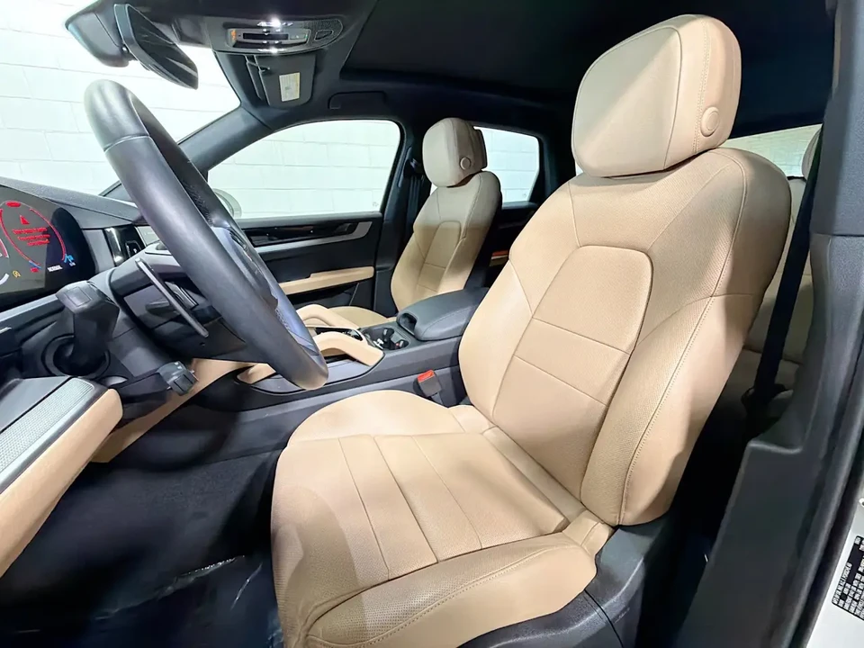 2025 Porsche 9Y0/9Y3 Cayenne - Image 5 of 5