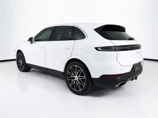 2025 Porsche 9Y0/9Y3 Cayenne - Image 3 of 4