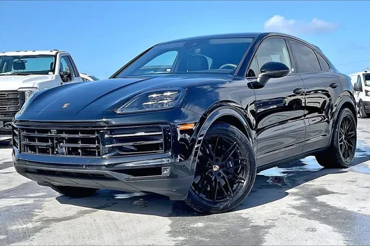 2025 Porsche Cayenne Coupe Base