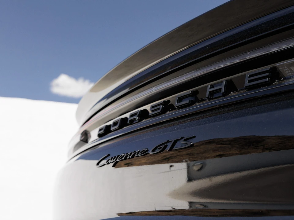 2025 Porsche 9Y0/9Y3 Cayenne Coupe - Image 12 of 31