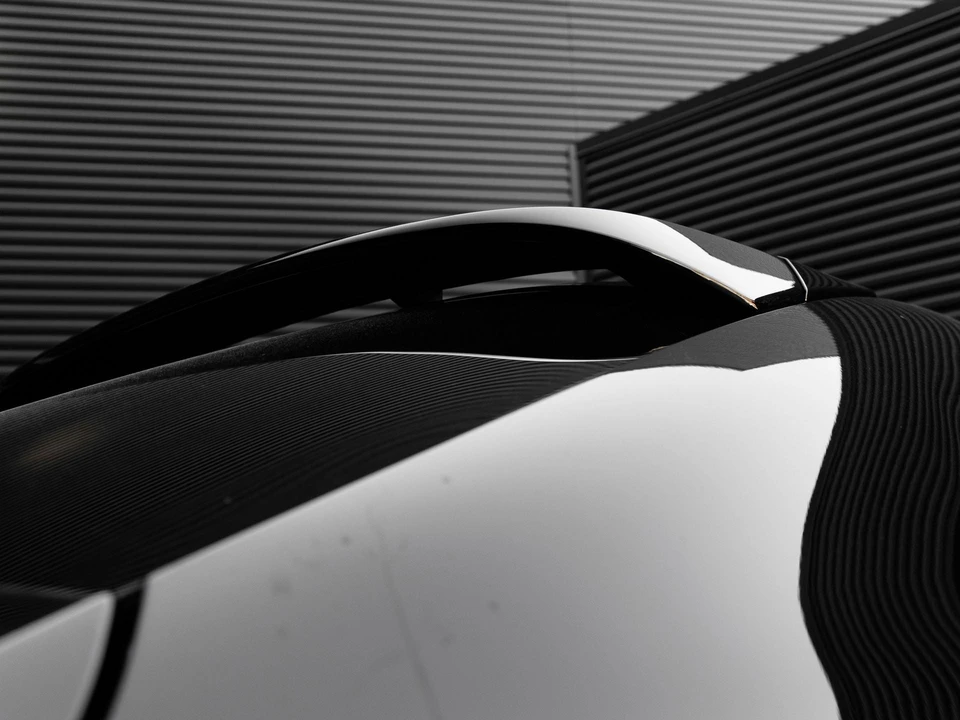 2025 Porsche 9Y0/9Y3 Cayenne Coupe - Image 31 of 31