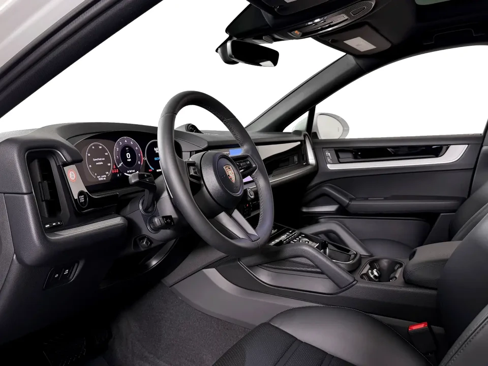 2025 Porsche 9Y0/9Y3 Cayenne - Image 4 of 13