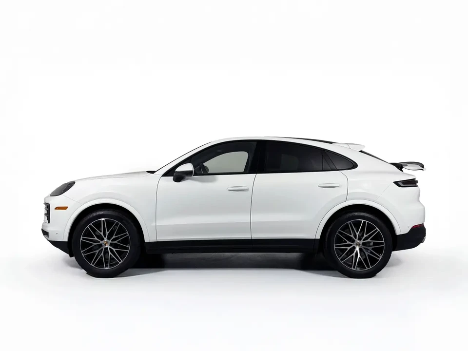 2025 Porsche 9Y0/9Y3 Cayenne - Image 2 of 13