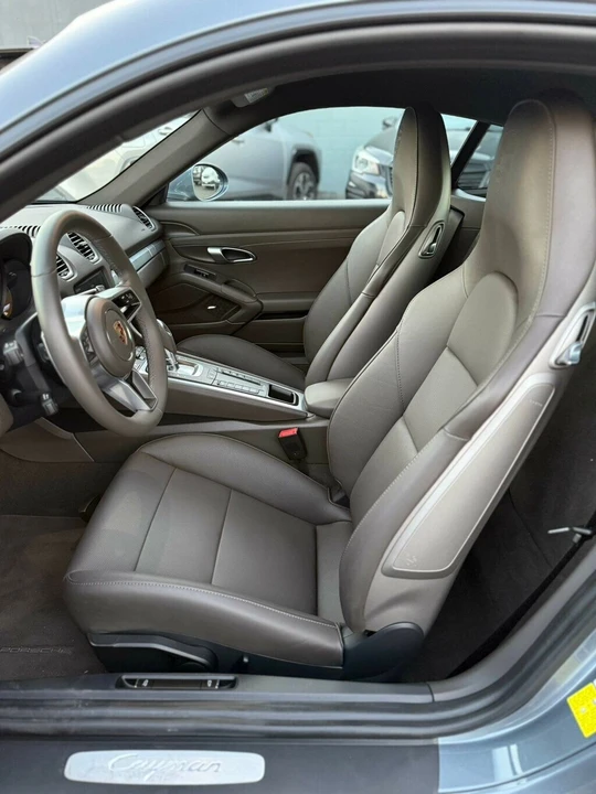 2025 Porsche 9Y0/9Y3 Cayenne - Image 8 of 21