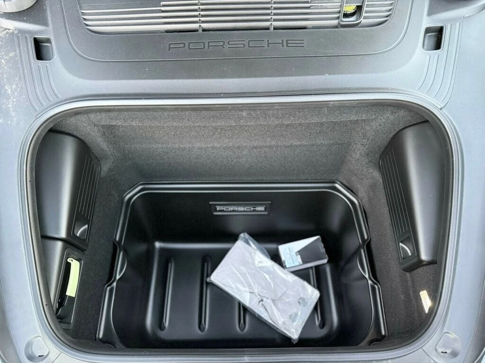 2025 Porsche 9Y0/9Y3 Cayenne - Image 19 of 21