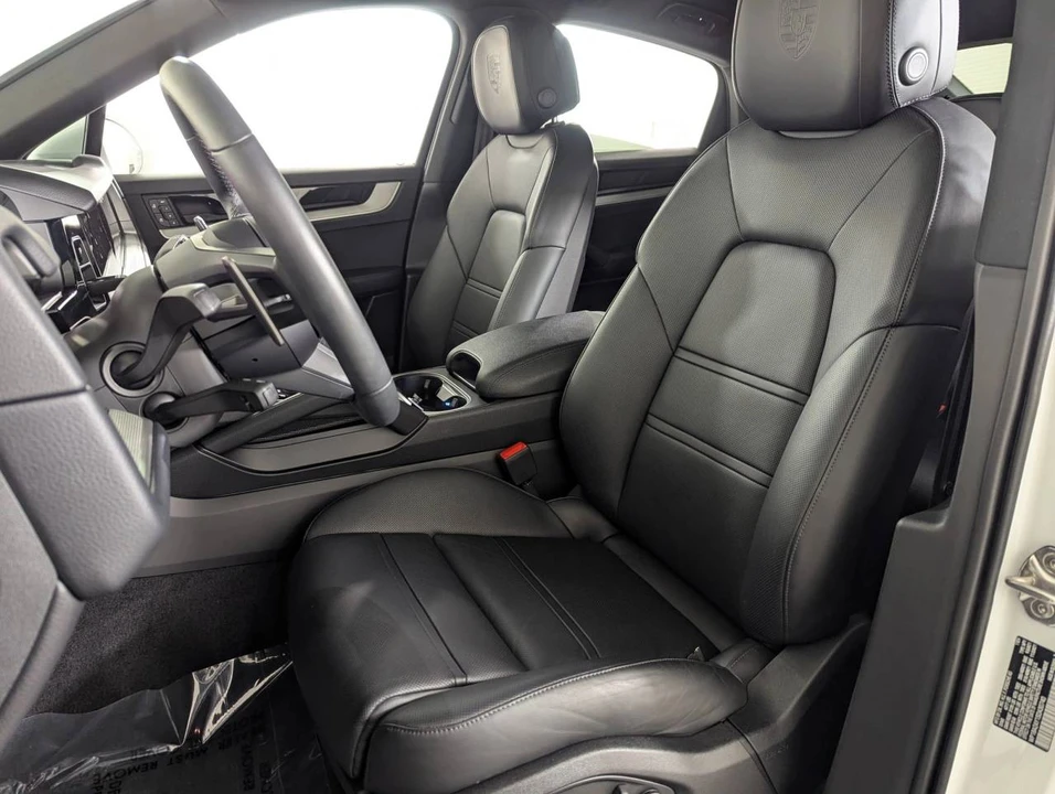2025 Porsche 9Y0/9Y3 Cayenne Coupe - Image 5 of 5