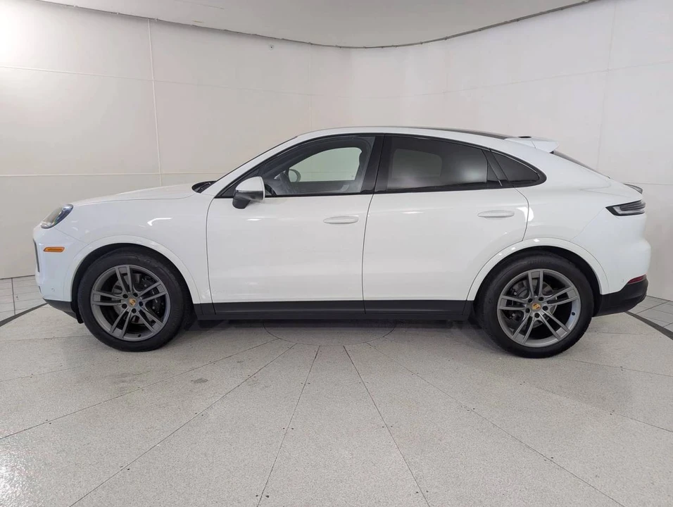 2025 Porsche 9Y0/9Y3 Cayenne Coupe - Image 2 of 5