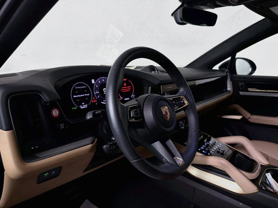 2025 Porsche 9Y0/9Y3 Cayenne Coupe - Image 4 of 4