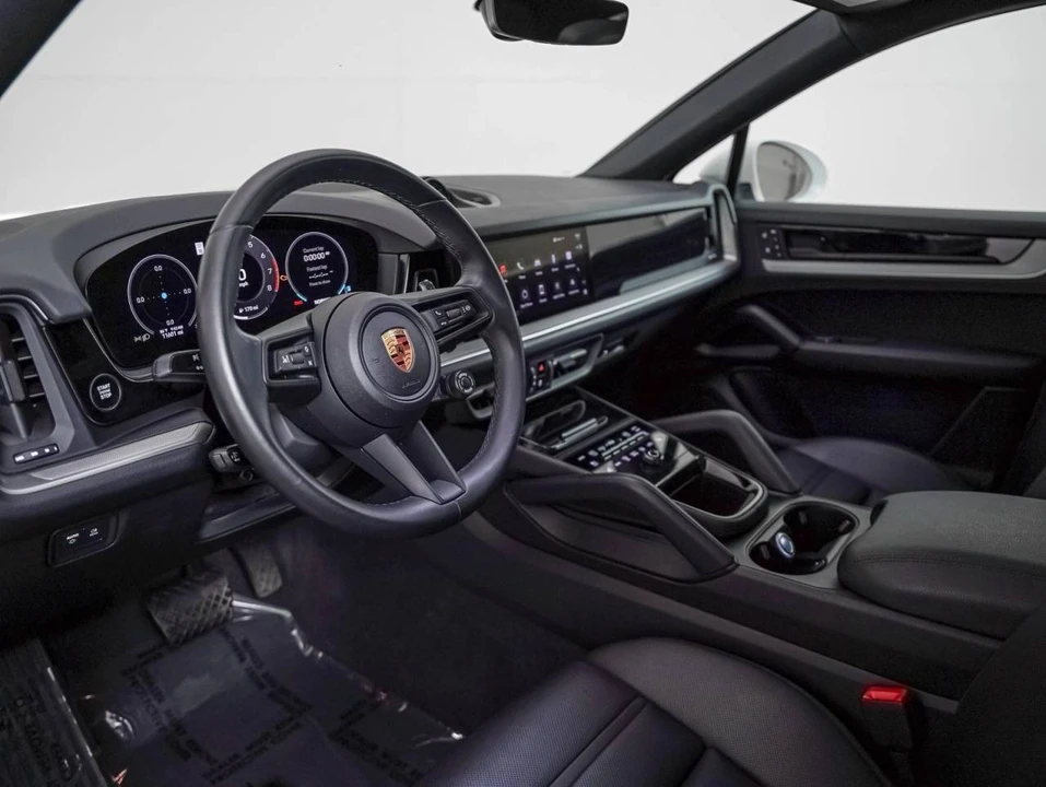 2025 Porsche 9Y0/9Y3 Cayenne Coupe - Image 4 of 4