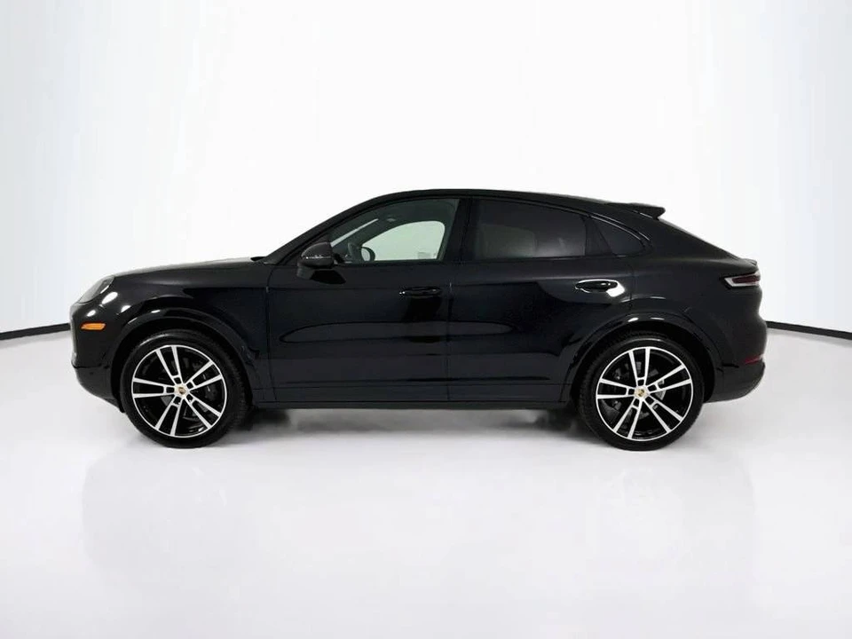 2025 Porsche 9Y0/9Y3 Cayenne Coupe - Image 2 of 4