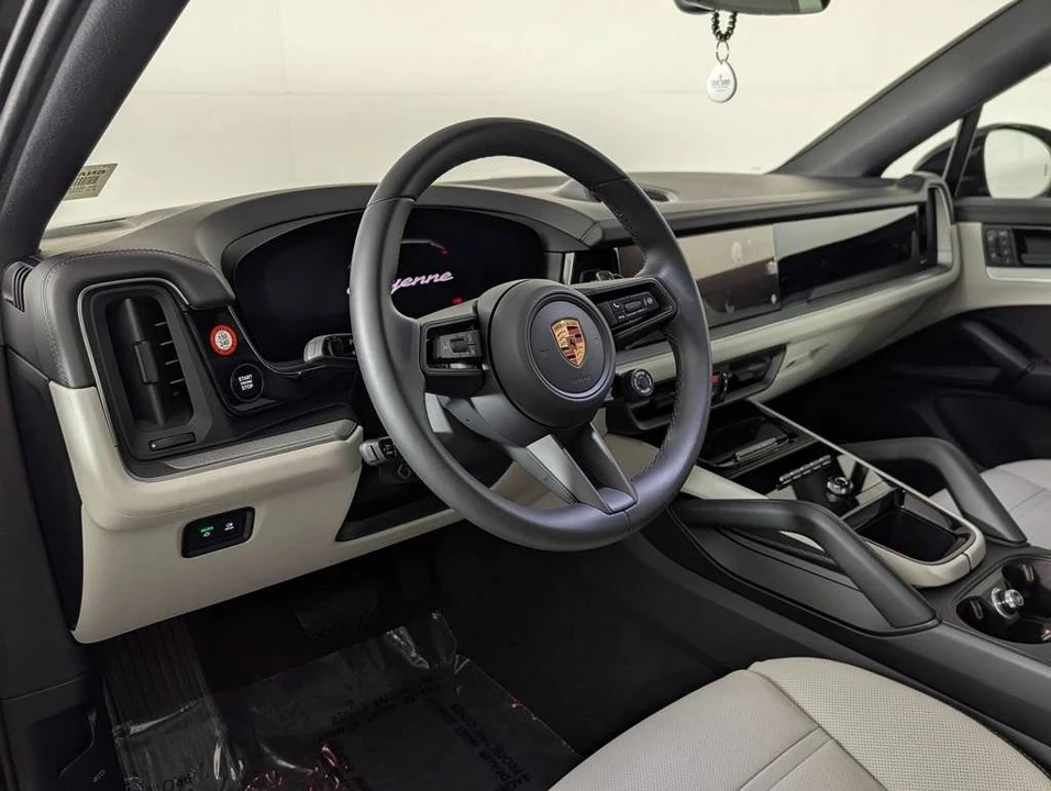2025 Porsche 9Y0/9Y3 Cayenne Coupe - Image 4 of 4