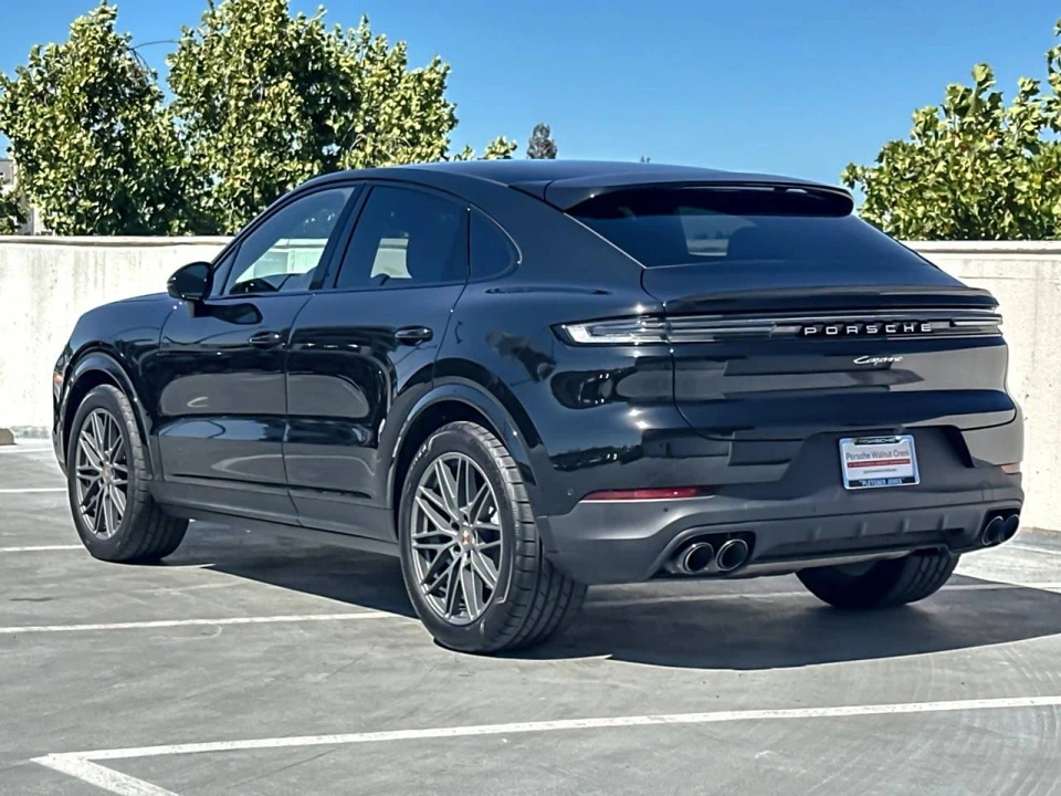 2025 Porsche 9Y0/9Y3 Cayenne Coupe - Image 3 of 5