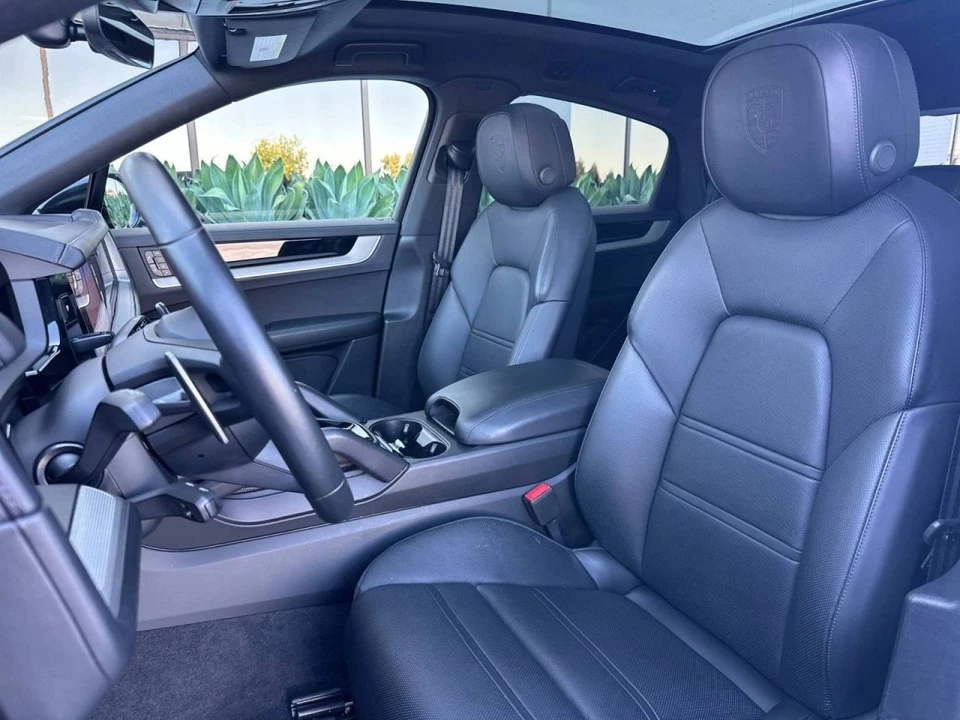 2025 Porsche 9Y0/9Y3 Cayenne Coupe - Image 5 of 5