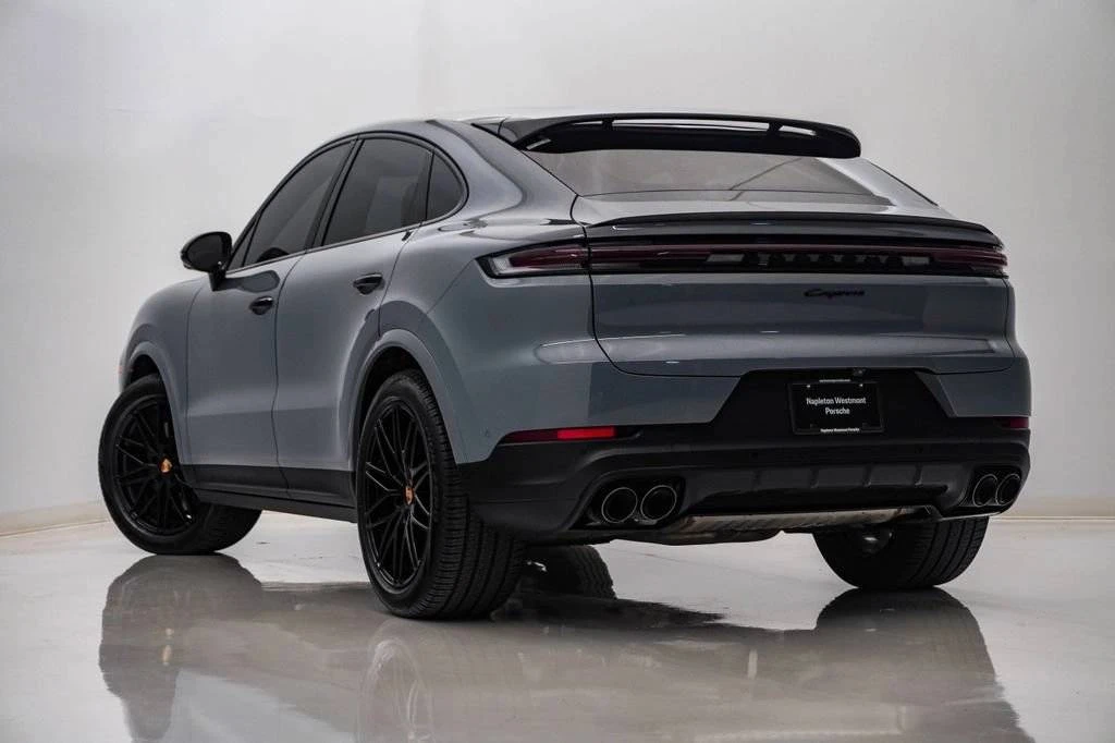 2025 Porsche 9Y0/9Y3 Cayenne Coupe - Image 3 of 4