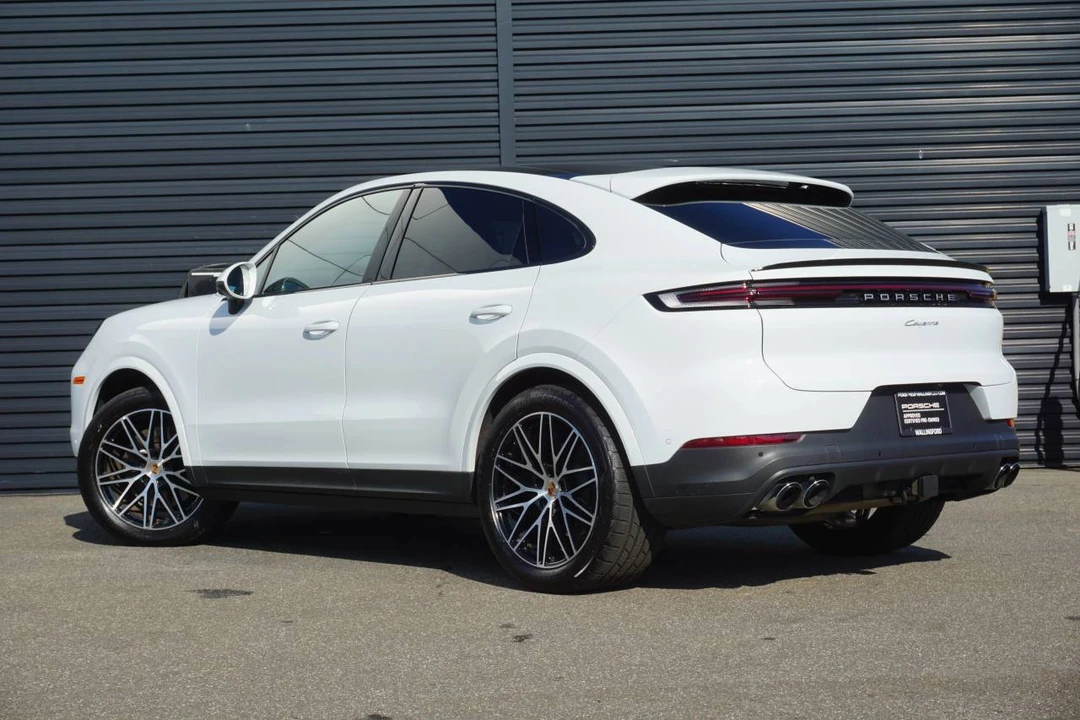 2025 Porsche 9Y0/9Y3 Cayenne Coupe - Image 3 of 5