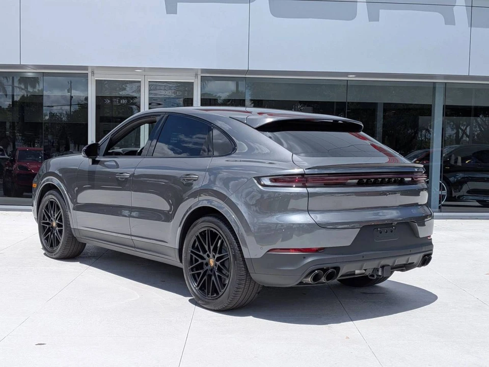 2025 Porsche 9Y0/9Y3 Cayenne - Image 3 of 5