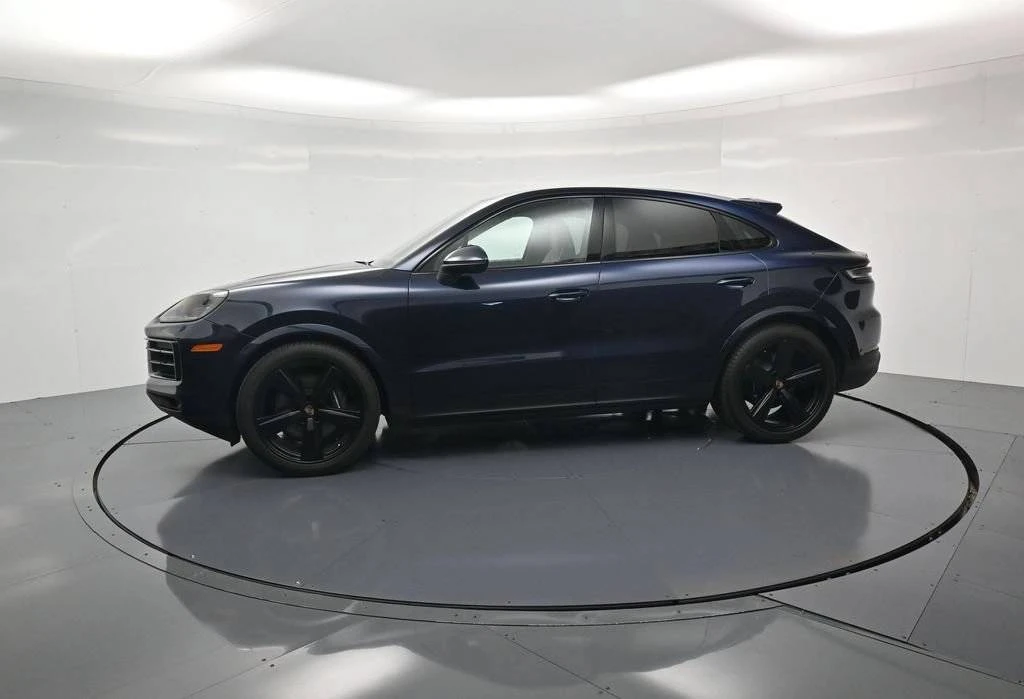 2025 Porsche 9Y0/9Y3 Cayenne Coupe - Image 2 of 5