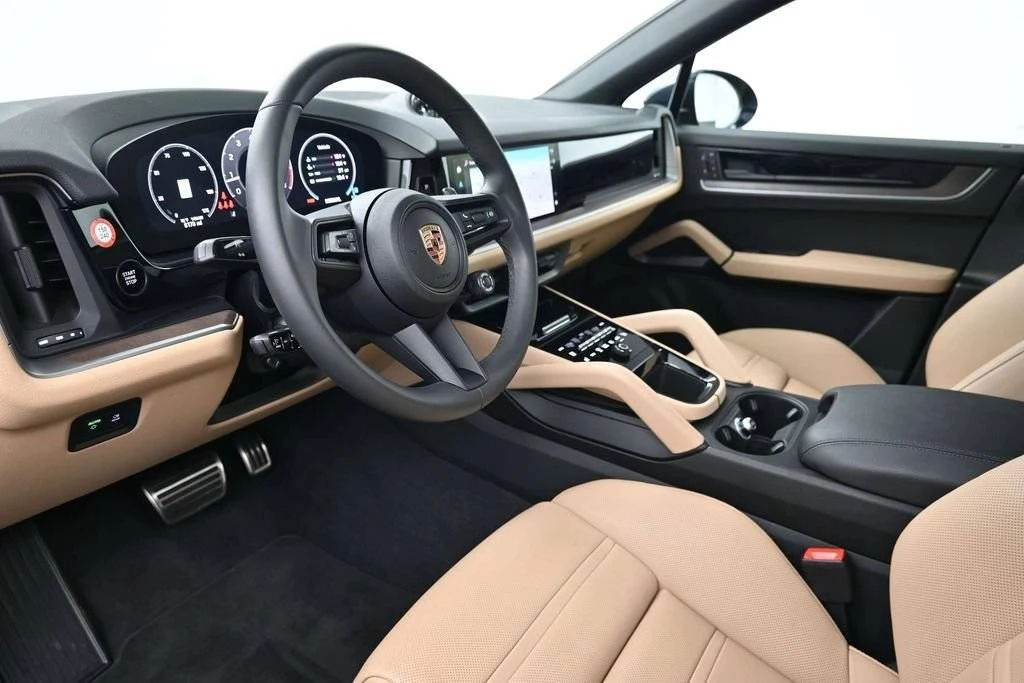 2025 Porsche 9Y0/9Y3 Cayenne Coupe - Image 4 of 5