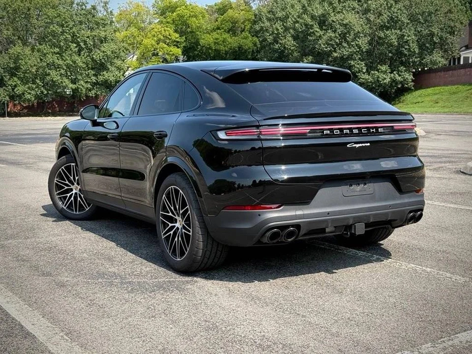 2025 Porsche 9Y0/9Y3 Cayenne Coupe - Image 3 of 5